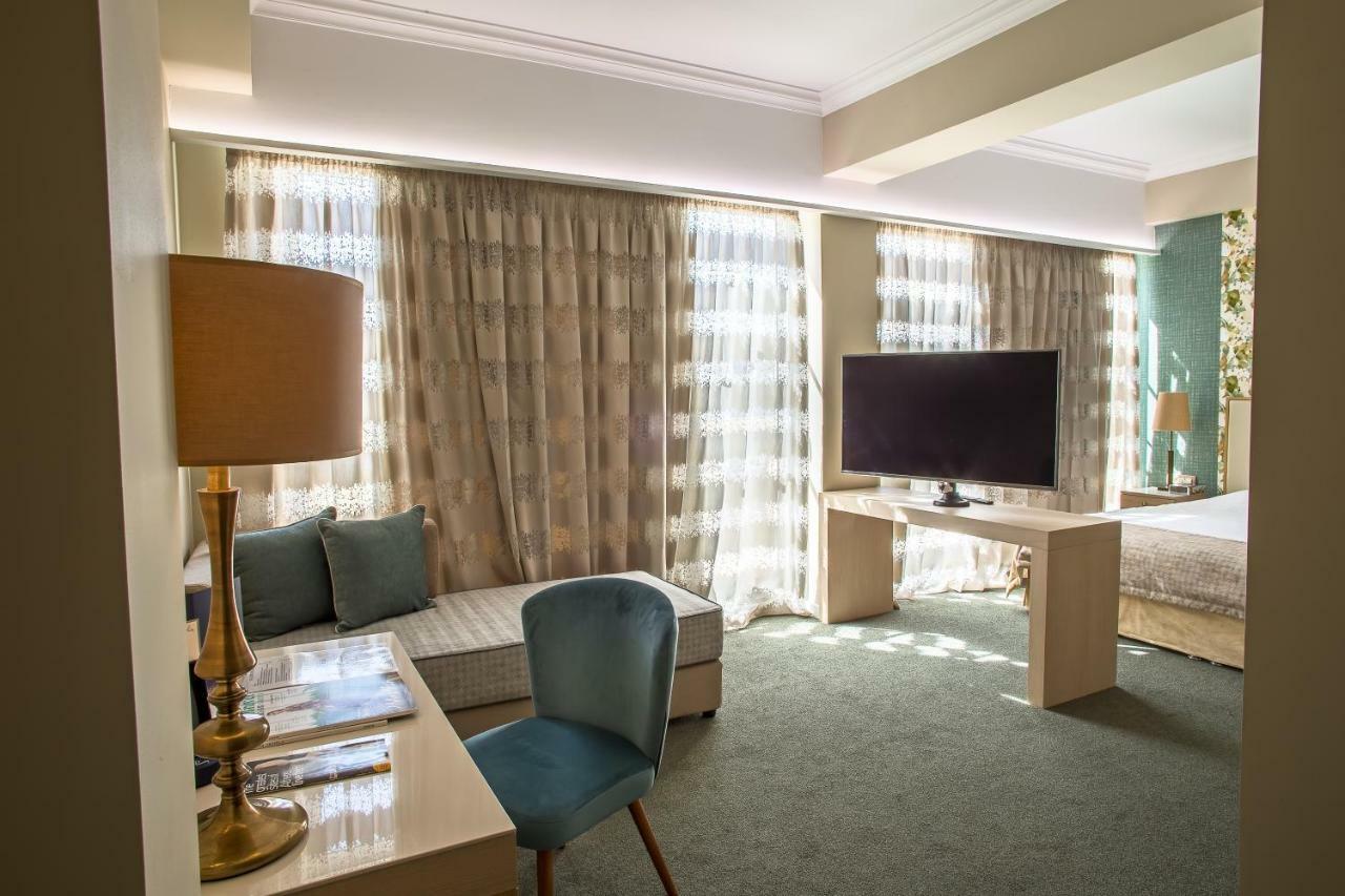 Hotel Airotel Stratos Vassilikos 4*