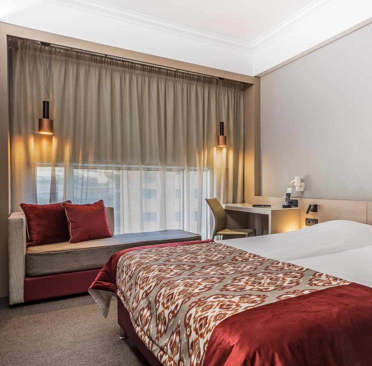 Airotel Stratos Vassilikos 4* Athens